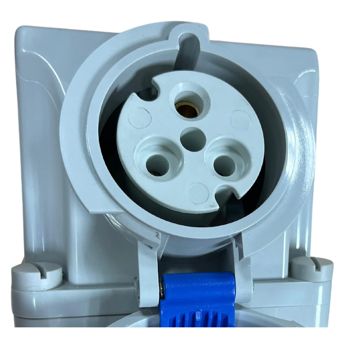 صندوق شامل لشاحن السيارة قاطع الحماية ELCB 1 Phase و ايسوليتر و CCE PLUG - الصورة 5