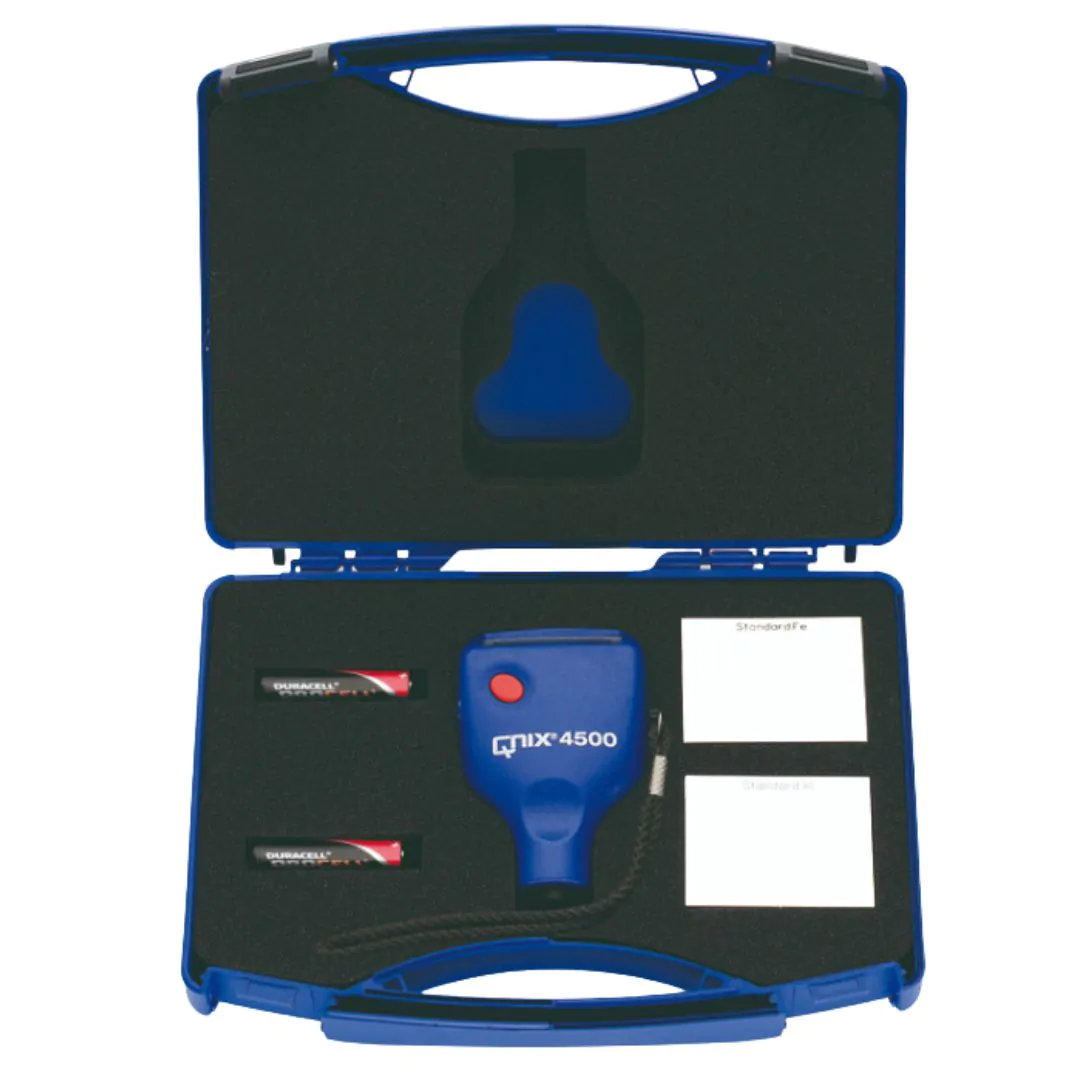 ⁦جهاز فحص صبغ السيارات الاحترافي QNix® 4500 مع مجس مدمج مزدوج Fe 3 mm/NFe 3 mm⁩ - الصورة ⁦2⁩